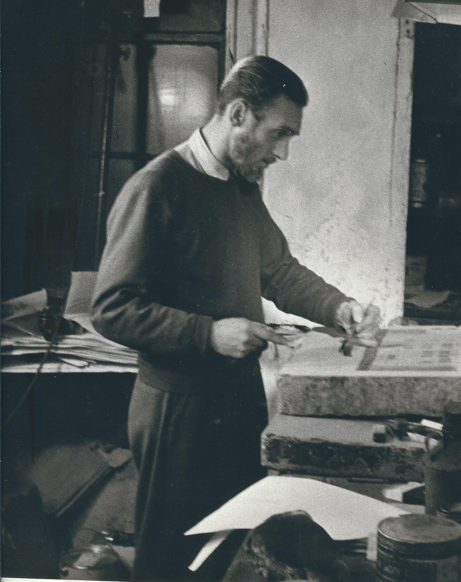 Alistair Grant in his studio